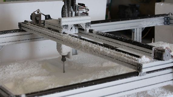 Milling machine with drylin linear bearings