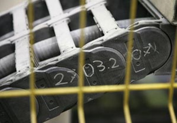 Plastic energy chains® replace steel versions 