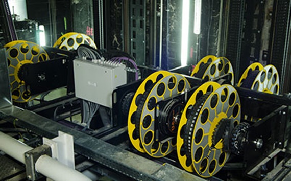 이중 스트로크 플랫폼