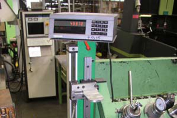 공구 측정 시스템이 있는 drylin® T 레일