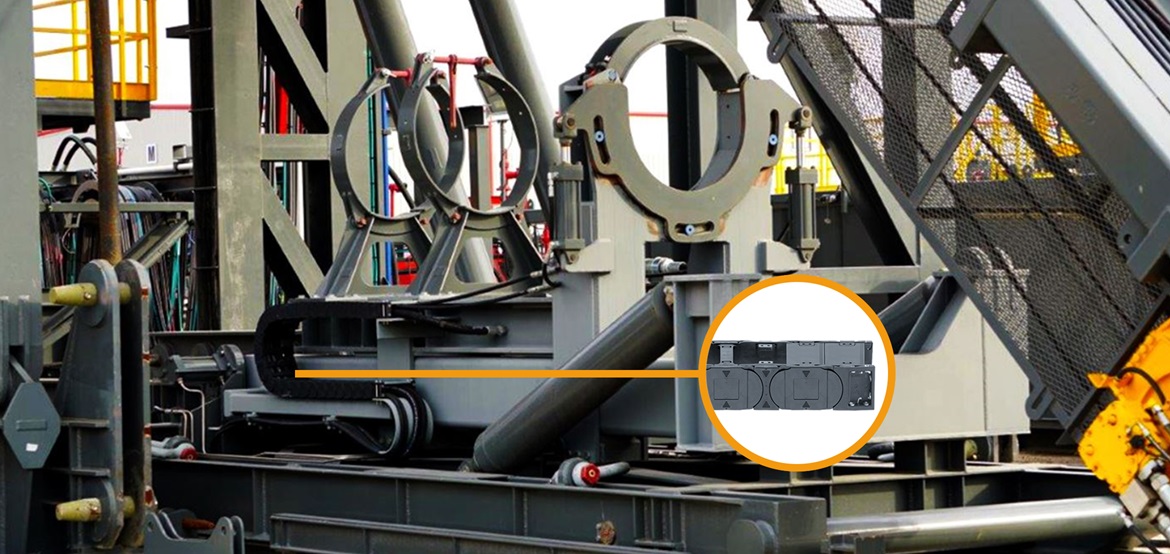 이구스 제품이 포함된 BOP 크레인